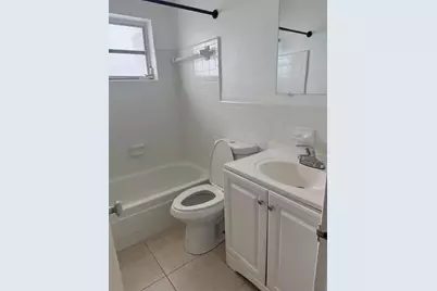 237 SE Park Street SE #A, Dania Beach, FL 33004 - Photo 9