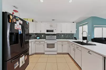 5785 NW Dublin Drive, Port Saint Lucie, FL 34986 - Photo 13