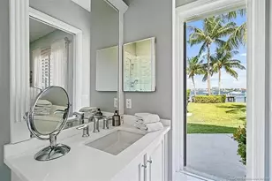 2941 Lake Dr, Singer Island, FL 33404 - Photo 17