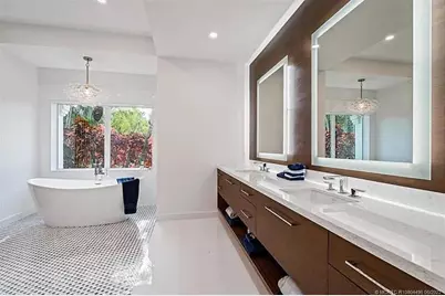 2941 Lake Drive, Singer Island, FL 33404 - Photo 13