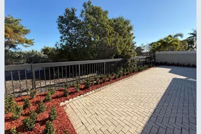327 Ridge Road, Jupiter, FL 33477 - Photo 3