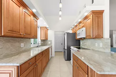 327 Ridge Road, Jupiter, FL 33477 - Photo 13