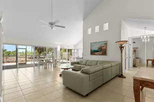 327 Ridge Rd, Jupiter, FL 33477 - Photo 3