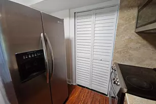 8000 S Colony Cir, Tamarac, FL 33321 - Photo 13