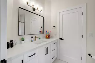 2563 Jardin Ln, Weston, FL 33327 - Photo 21