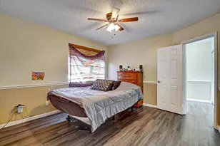 10723 NW 11th St, Pembroke Pines, FL 33026 - Photo 15