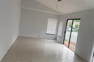 7427 SW 13th St, North Lauderdale, FL 33068 - Photo 15