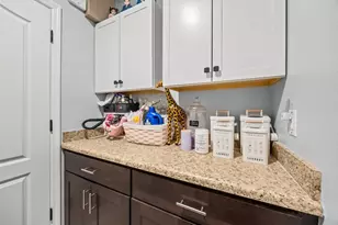 2064 SW Monterrey Ln, Port Saint Lucie, FL 34953 - Photo 35