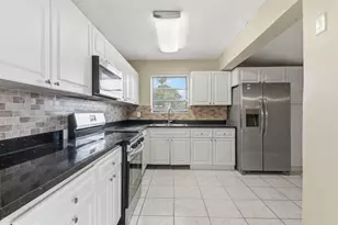 1531 NW 41st Ct, Oakland Park, FL 33309 - Photo 7