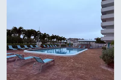 401 Golden Isles Drive, Hallandale Beach, FL 33009 - Photo 25