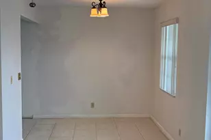 64 Sussex C, West Palm Beach, FL 33417 - Photo 3