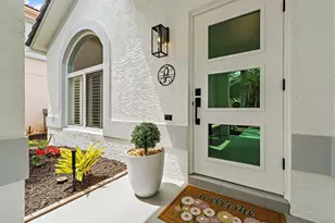 463 Woodview Cir, Palm Beach Gardens, FL 33418 - Photo 9