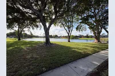 273 Arabian Road #273, Palm Springs, FL 33461 - Photo 17