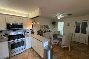 273 Arabian Rd, Palm Springs, FL 33461 - Photo 9