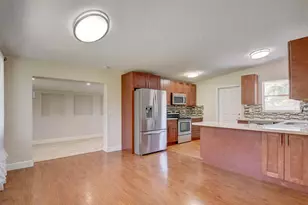 612 Hibiscus Dr, Royal Palm Beach, FL 33411 - Photo 3