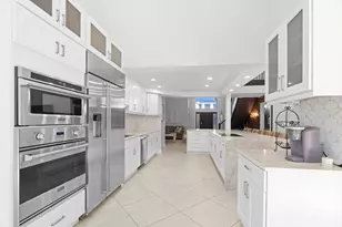 1050 Brooks Ln, Delray Beach, FL 33483 - Photo 9