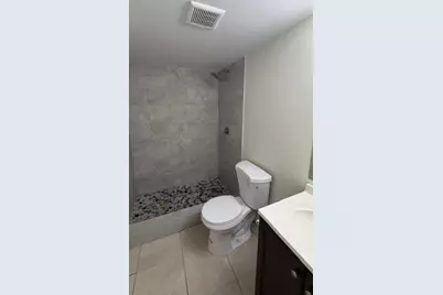 5174 NE 6th Avenue #514, Oakland Park, FL 33334 - Photo 5