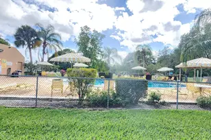 8842 W McNab Rd, Tamarac, FL 33321 - Photo 17