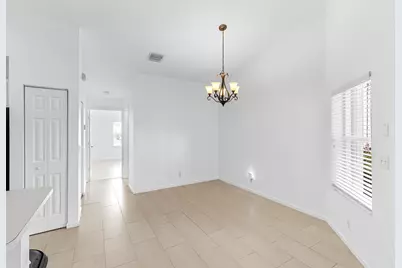 10633 Pelican Drive, Wellington, FL 33414 - Photo 11