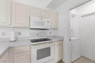 10633 Pelican Dr, Wellington, FL 33414 - Photo 9