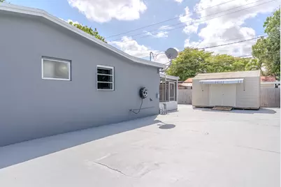 320 N 69th Way, Hollywood, FL 33024 - Photo 43