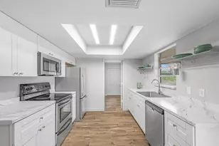 549 SW Buswell Ave, Port Saint Lucie, FL 34983 - Photo 9