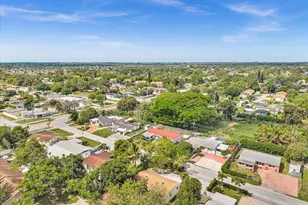 2192 Bonnie Dr, West Palm Beach, FL 33415 - Photo 57