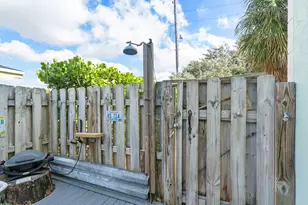 1968 NE 3rd St, Deerfield Beach, FL 33441 - Photo 29