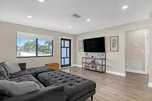 1210 Skylark Ln, Lantana, FL 33462 - Photo 11