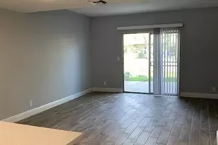 125 SW 3rd St, Pompano Beach, FL 33060 - Photo 5