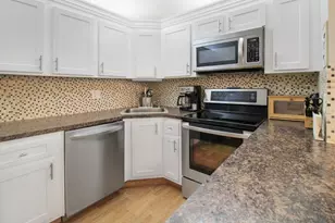 407 Pine Glen Ln, Greenacres, FL 33463 - Photo 11