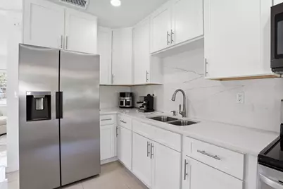 139 SW 21st Way, Fort Lauderdale, FL 33312 - Photo 15