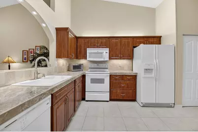 8416 Logia Circle, Boynton Beach, FL 33472 - Photo 9