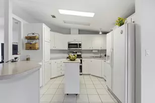 2808 Slice Ct, Port Saint Lucie, FL 34952 - Photo 9