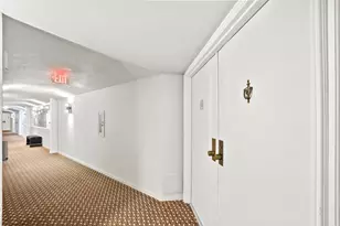 1900 Consulate Pl, West Palm Beach, FL 33401 - Photo 25