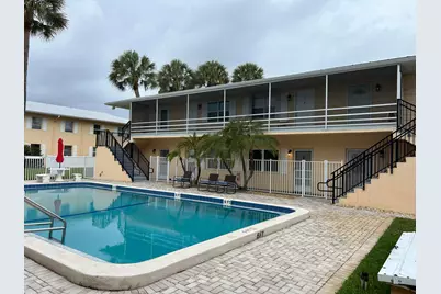 333 SE Martin Avenue #4-7, Stuart, FL 34996 - Photo 1