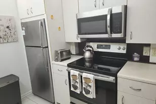 3059 Ainslie Dr, Boca Raton, FL 33434 - Photo 3