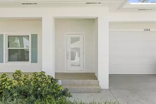 1004 SW 35th St, Palm City, FL 34990 - Photo 3