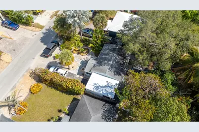 838 SW 11th Court, Fort Lauderdale, FL 33315 - Photo 5