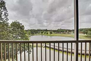 3001 W Rolling Hills Cir, Davie, FL 33328 - Photo 3