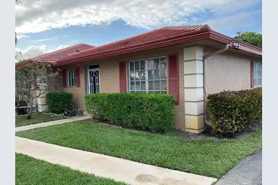 1473 SW 27th Avenue #1e, Boynton Beach, FL 33426 - Photo 1