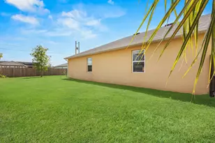 462 SW Kaabe Ave, Port Saint Lucie, FL 34953 - Photo 41