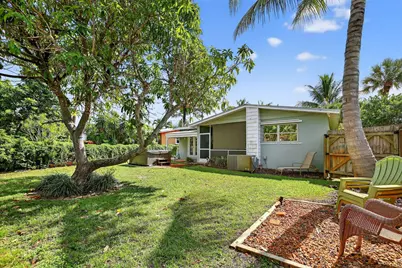 262 SE Monterey Avenue, Stuart, FL 34996 - Photo 33