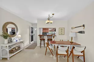 262 SE Monterey Ave, Stuart, FL 34996 - Photo 7