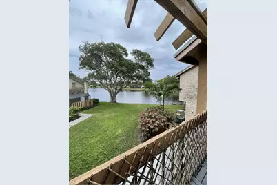 134 Wimbledon Lakes Drive, Plantation, FL 33324 - Photo 11