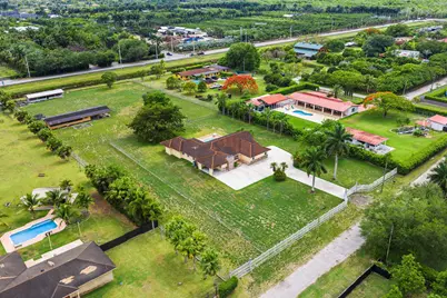 19340 SW 190th Street, Miami, FL 33187 - Photo 43