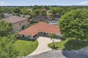 9 Kintyre Rd, Palm Beach Gardens, FL 33418 - Photo 71