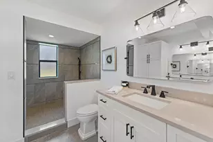 19800 Sandpointe Bay Dr, Tequesta, FL 33469 - Photo 37