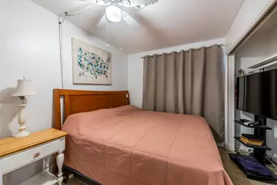 7111 Washington Avenue, Lake Worth, FL 33462 - Photo 15