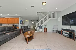 2731 Misty Oaks Cir, Royal Palm Beach, FL 33411 - Photo 19